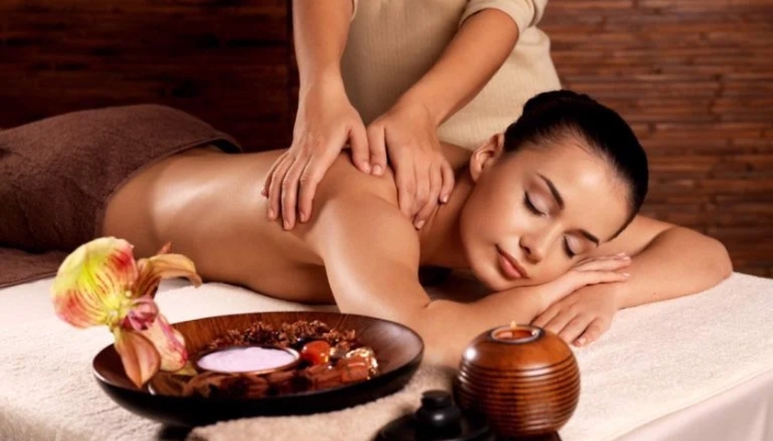 Massage đá nóng là gì?