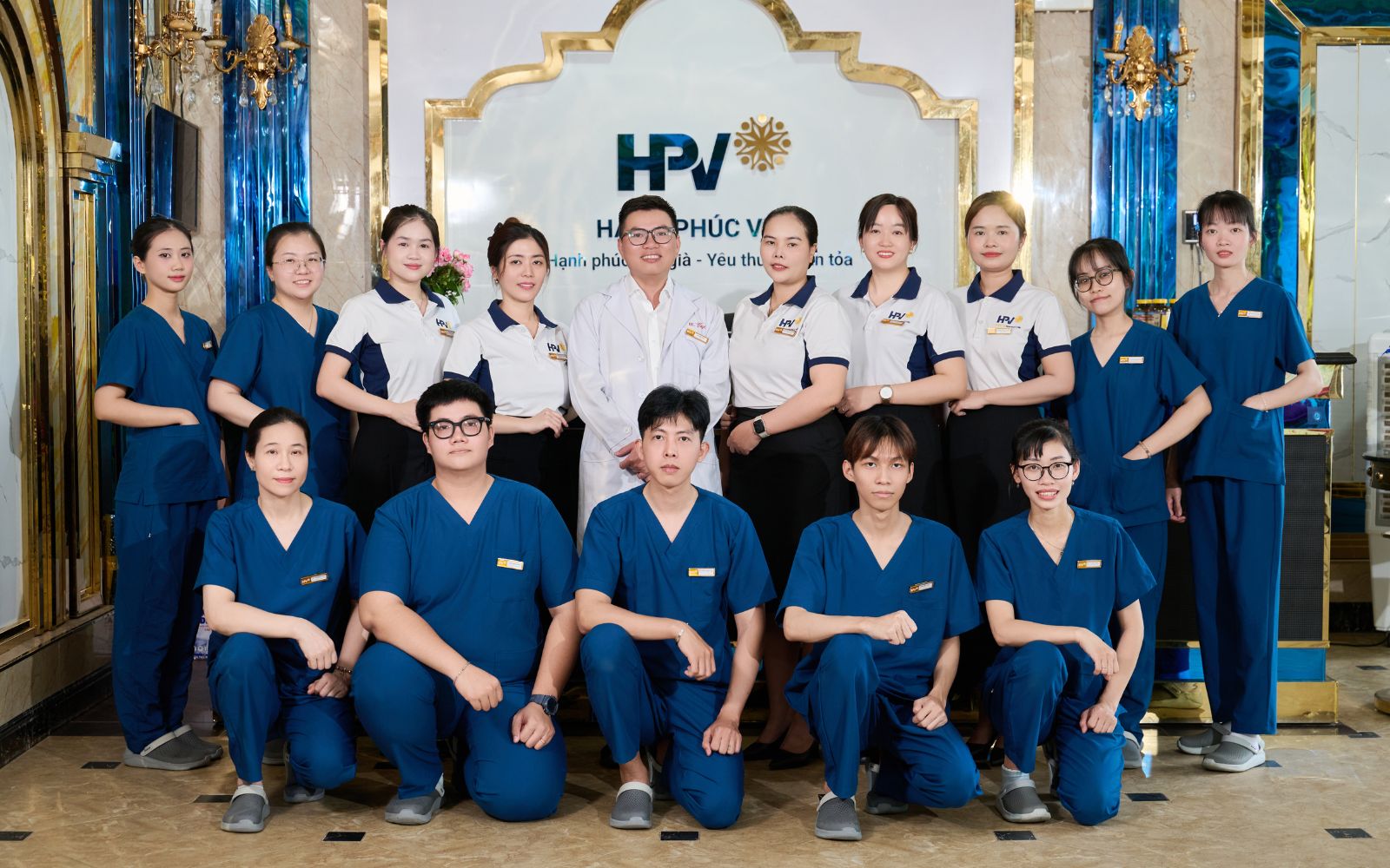 Đội ngũ nhân viên tại Viện dưỡng lão Hạnh Phúc Viên